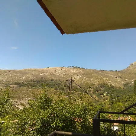 Country house Mare Monte Kazaviti *